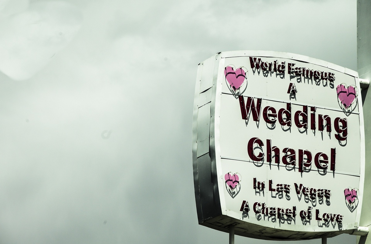 wedding-chapel-875532_1920.jpg