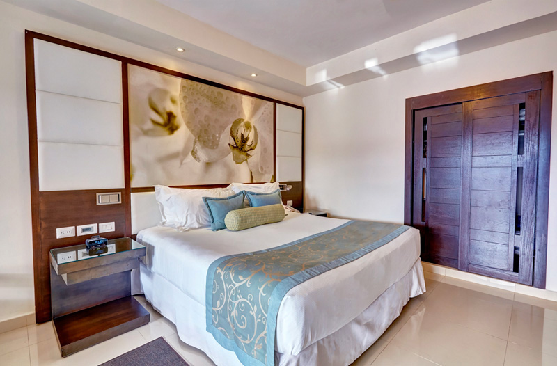 Royalton Punta Cana Swim-out Room