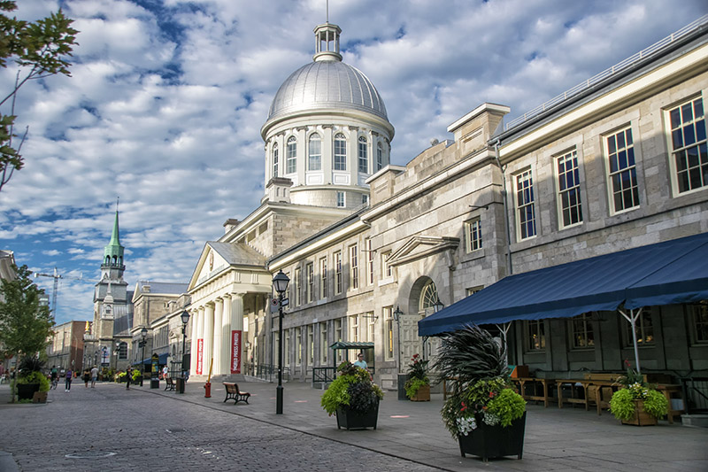 Montr&eacute;al-march&eacute;_Bonsecours__canada).jpg